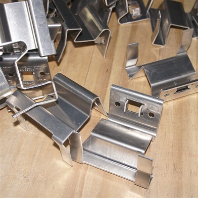 Stamping pelat aluminium